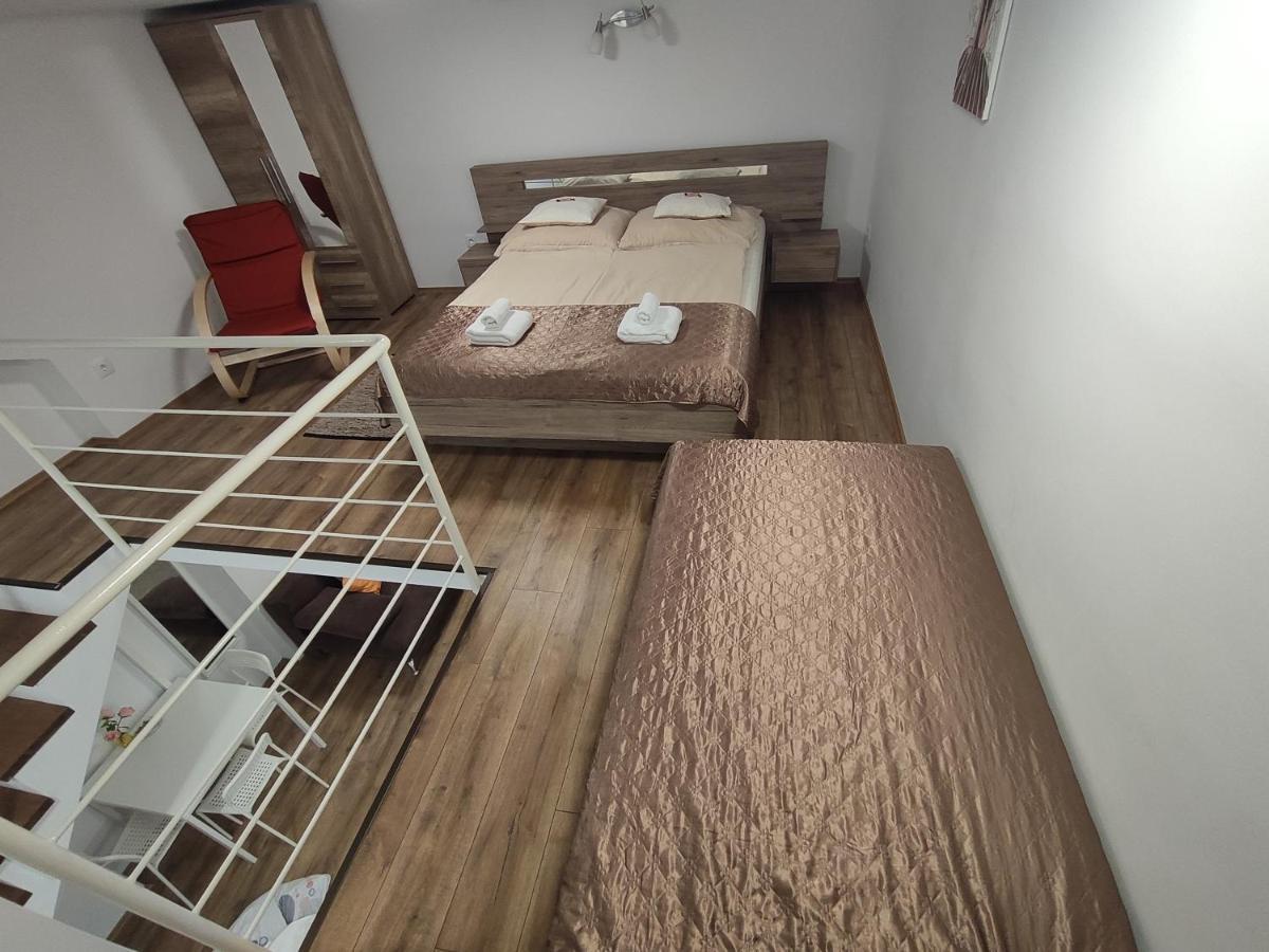 Kossuth Garden Apartment Debrecen Bagian luar foto